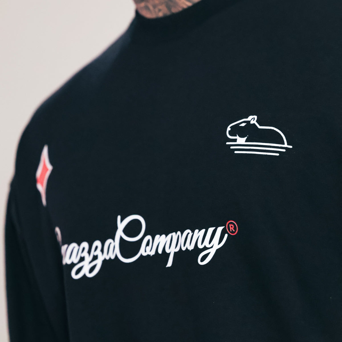 Camiseta Oversized Preta Molotov Quazza Company