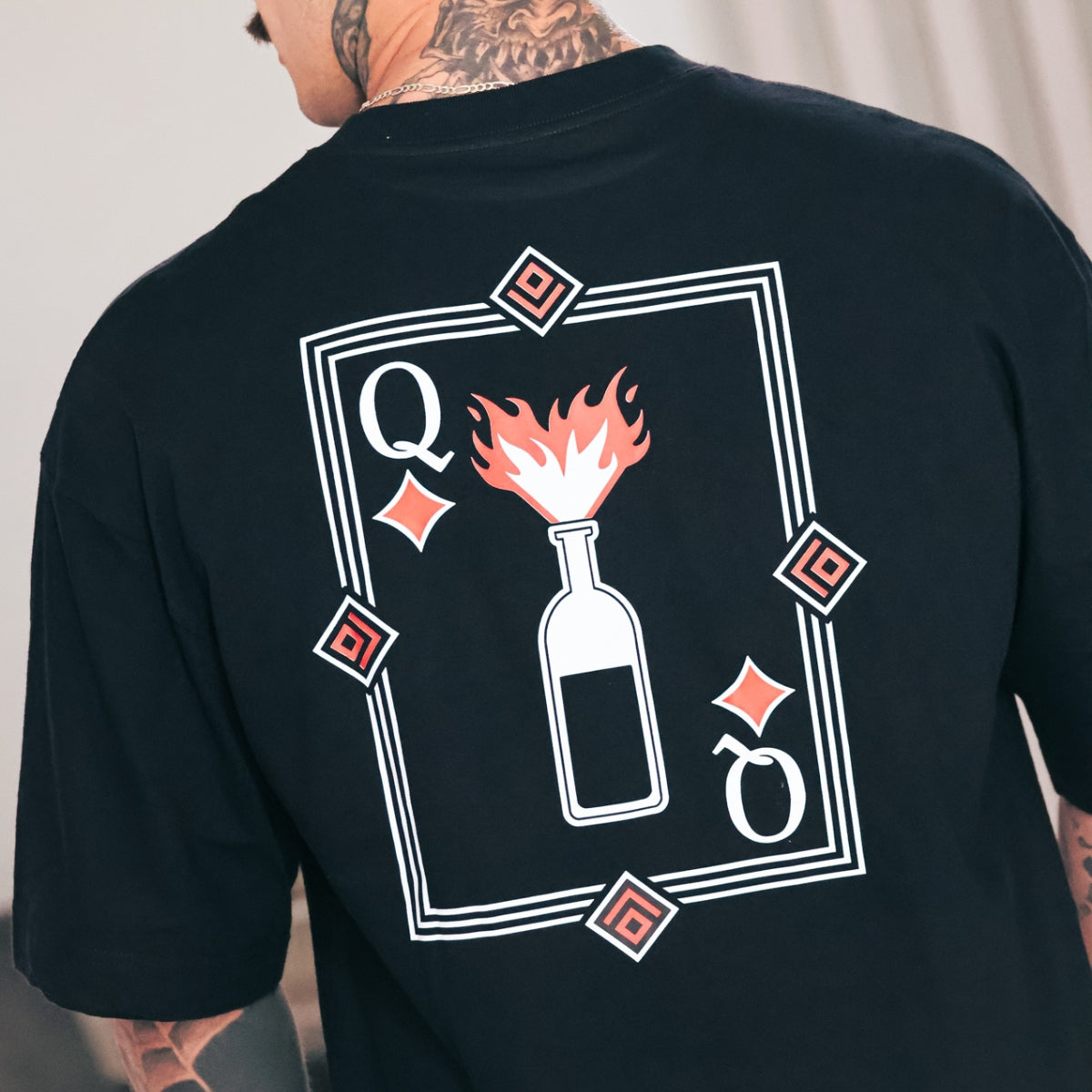 Camiseta Oversized Preta Molotov Quazza Company