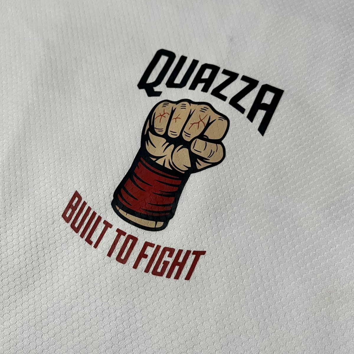 Camiseta DRY-FIT BRANCA Build to Fight PUNCH
