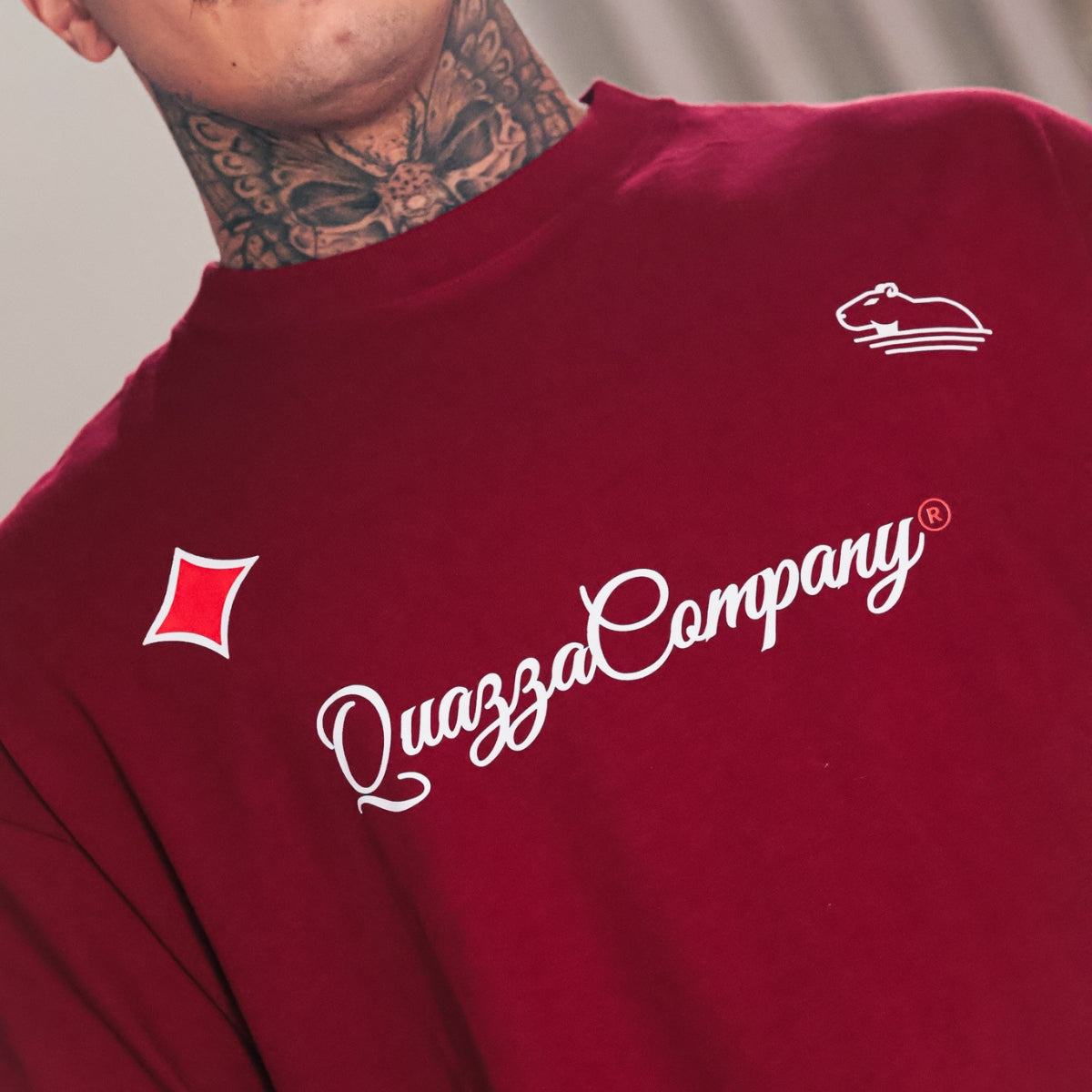 Camiseta Oversized Vermelha Molotov Quazza Company