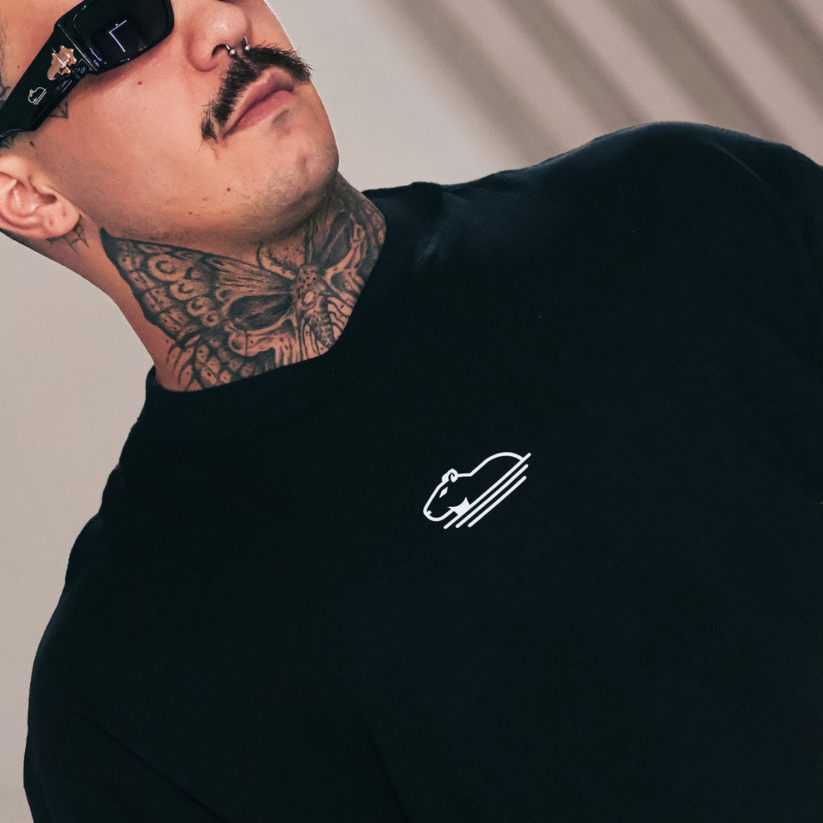 Camiseta Preta Capivara