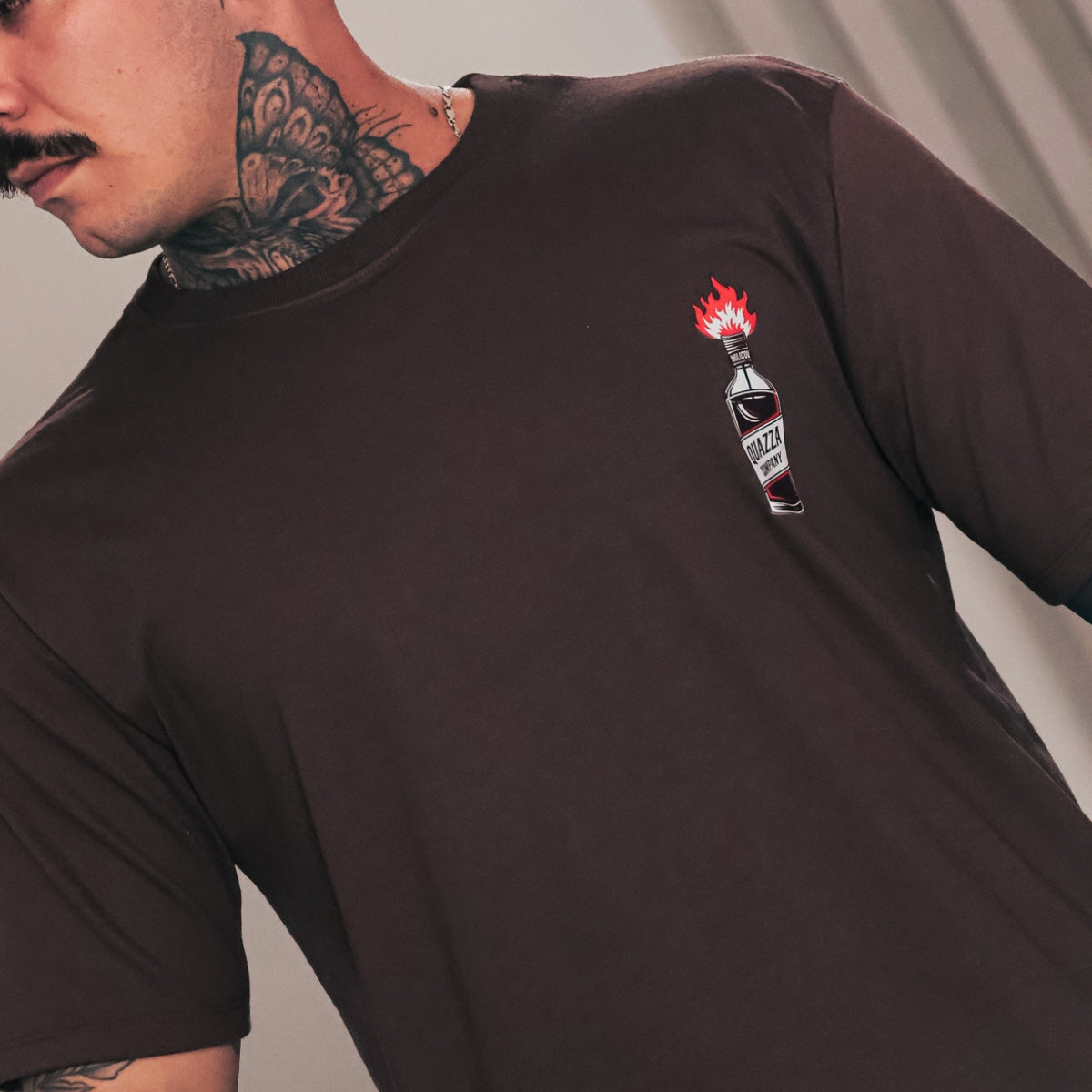 Camiseta Marrom Molotov