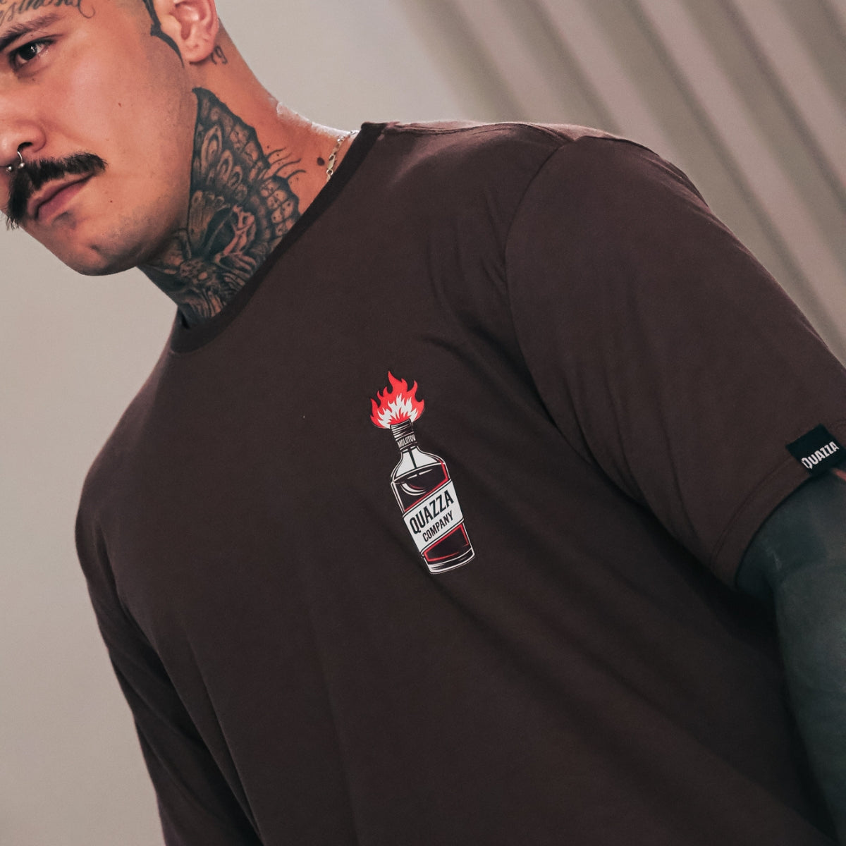 Camiseta Marrom Molotov
