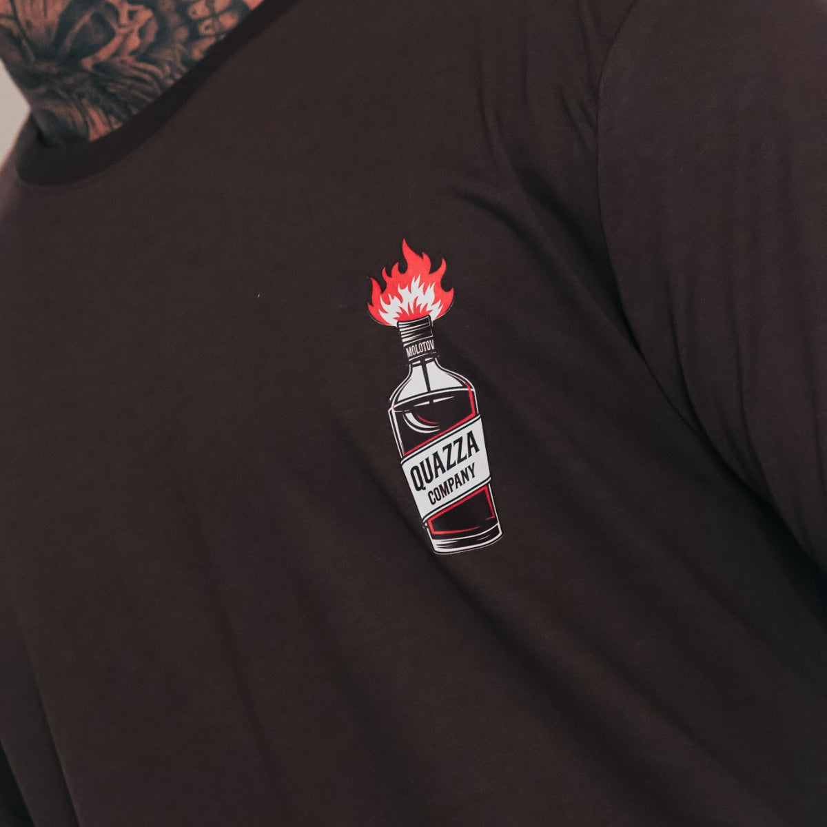 Camiseta Marrom Molotov