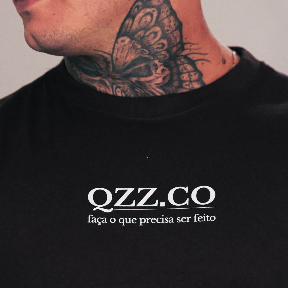 Camiseta Marrom Basicly