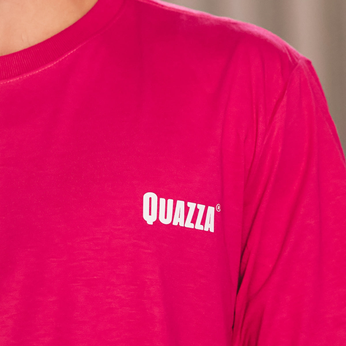 Camiseta Rosa Clássica Quazza