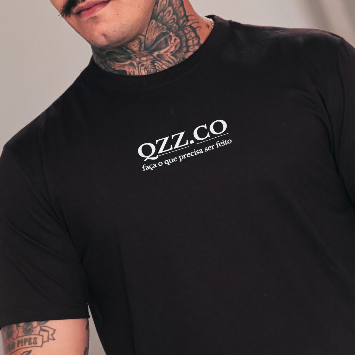 Camiseta Marrom Basicly