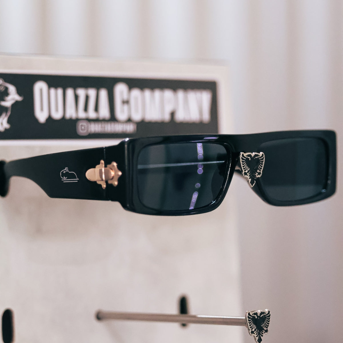 Óculos de Sol Preto Quazza (Lentes UV400)