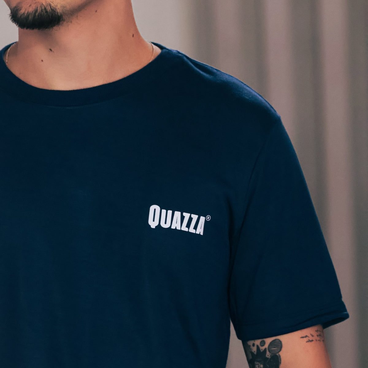 Camiseta Azul Marinho Clássica Quazza