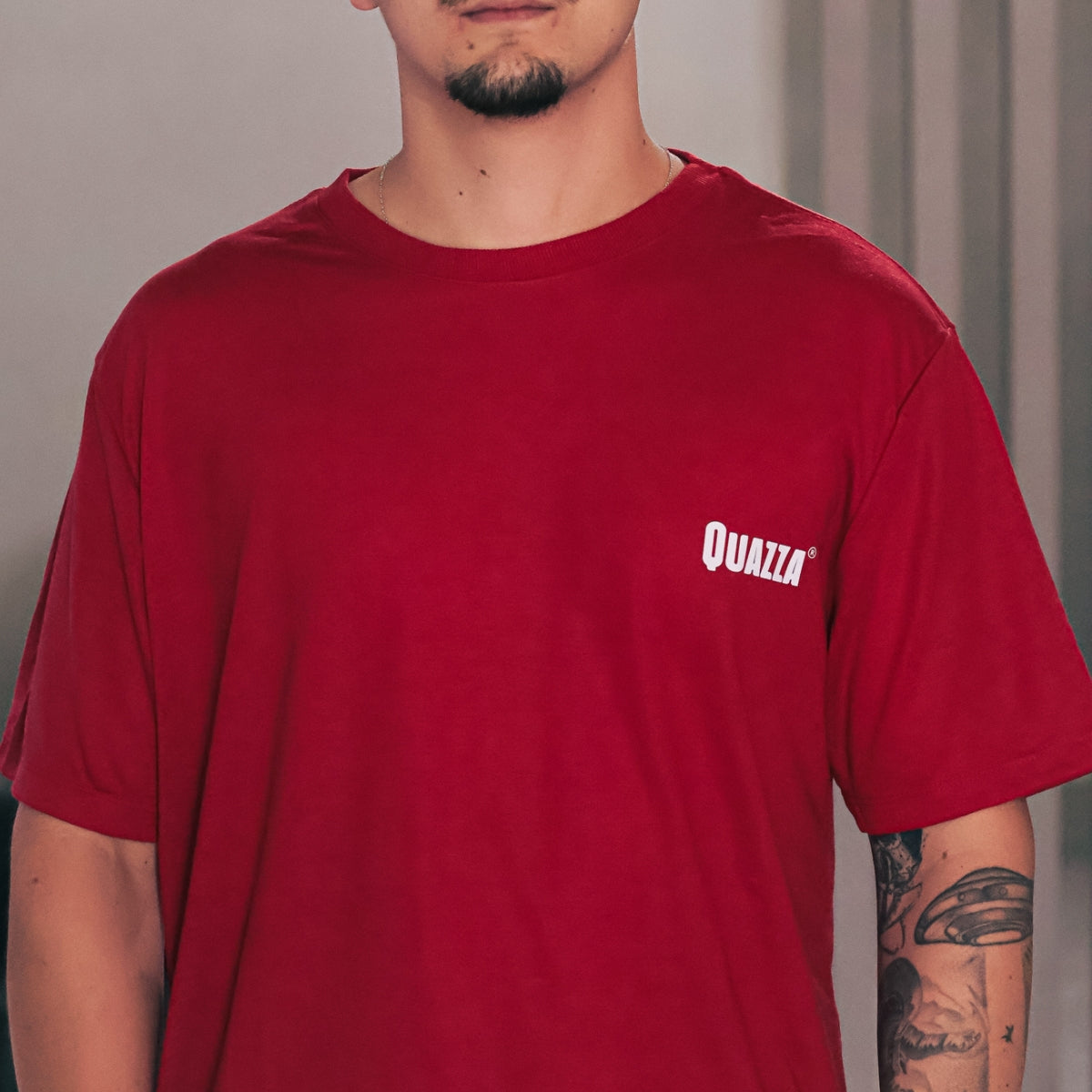 Camiseta Vermelha Clássica Quazza