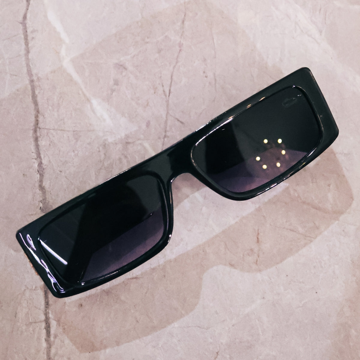Óculos de Sol Preto Quazza (Lentes UV400)