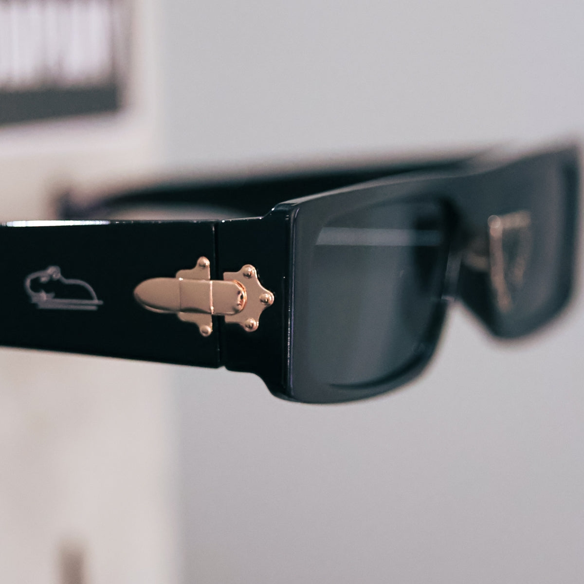 Óculos de Sol Preto Quazza (Lentes UV400)