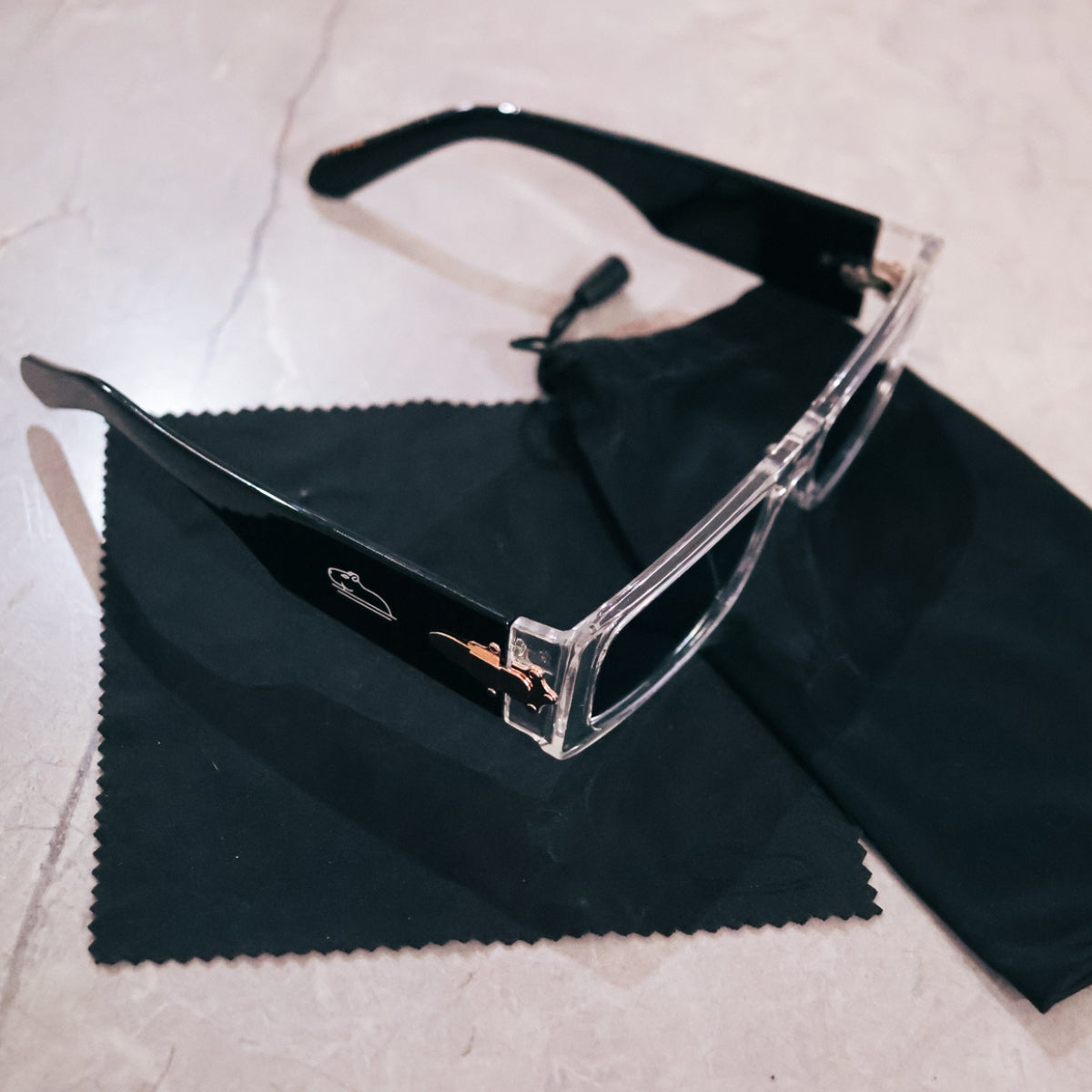 Óculos de Sol Cristal Quazza (Lentes UV400)