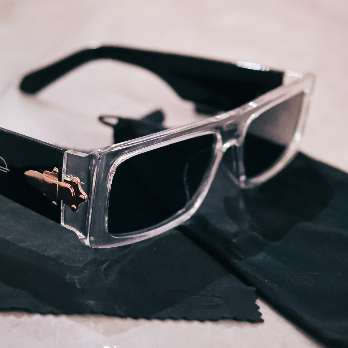 Óculos de Sol Cristal Quazza (Lentes UV400)