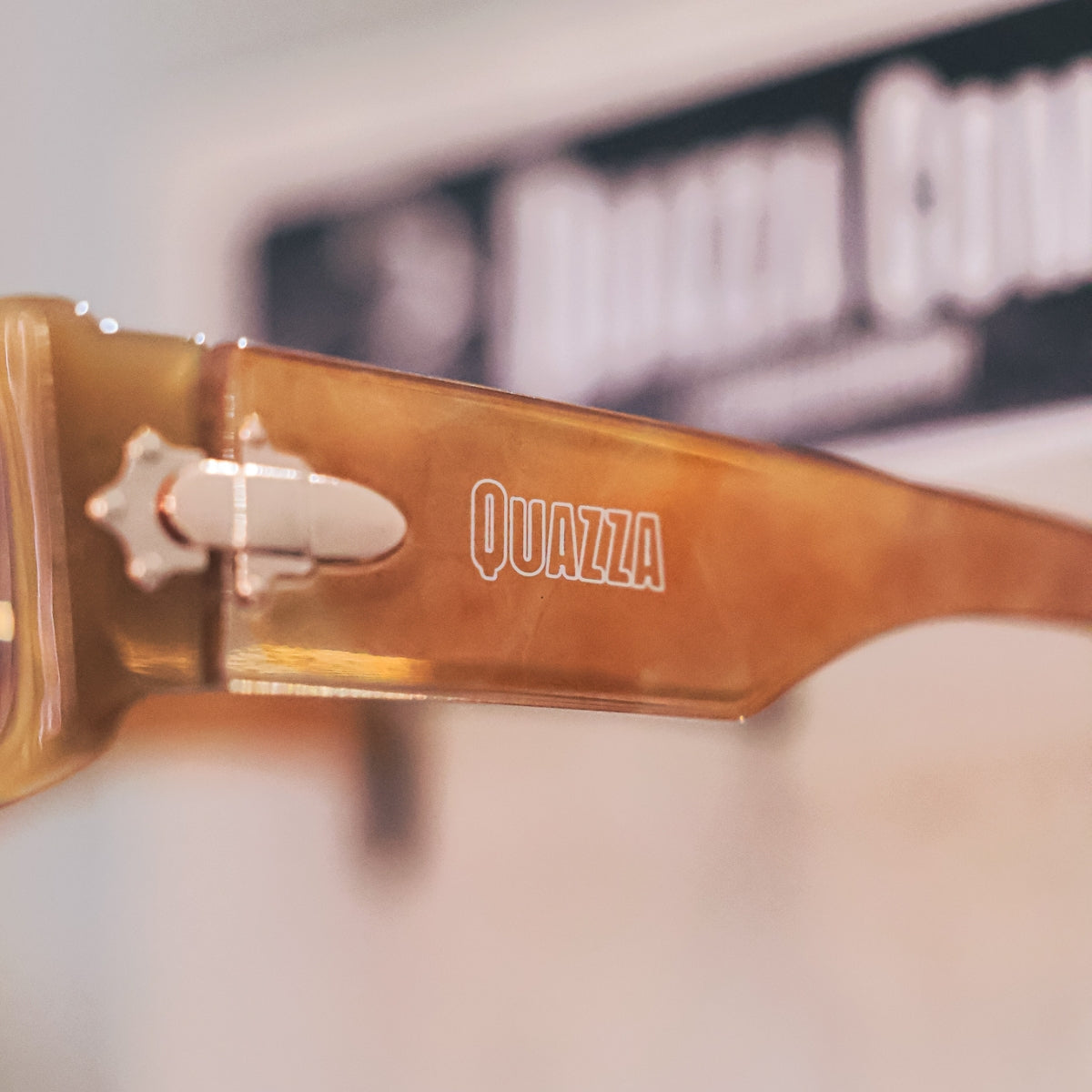 Óculos de Sol Marrom Quazza (Lentes UV400)