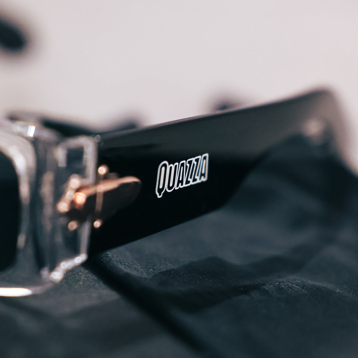 Óculos de Sol Cristal Quazza (Lentes UV400)