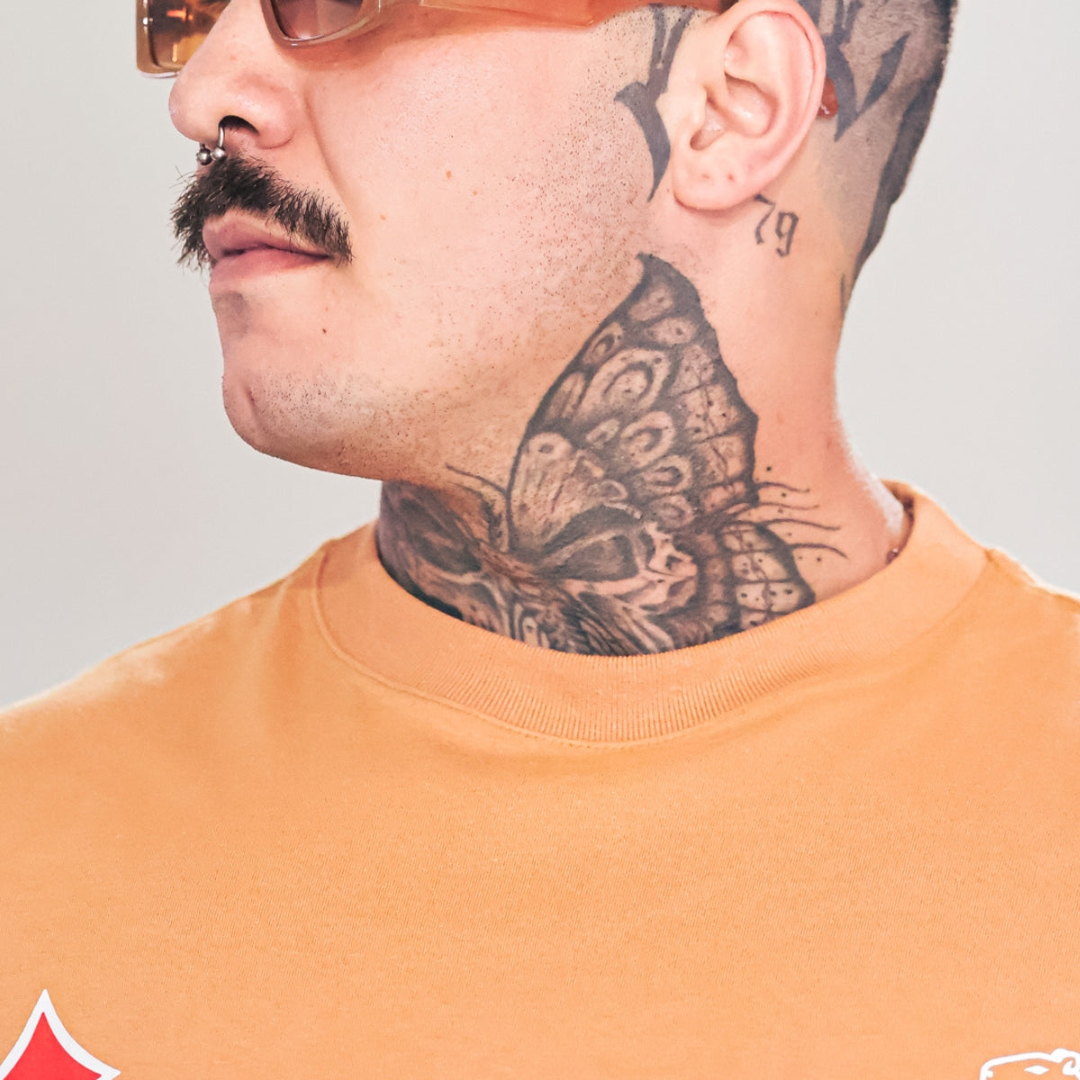 Camiseta Oversized Bege Molotov Quazza Company